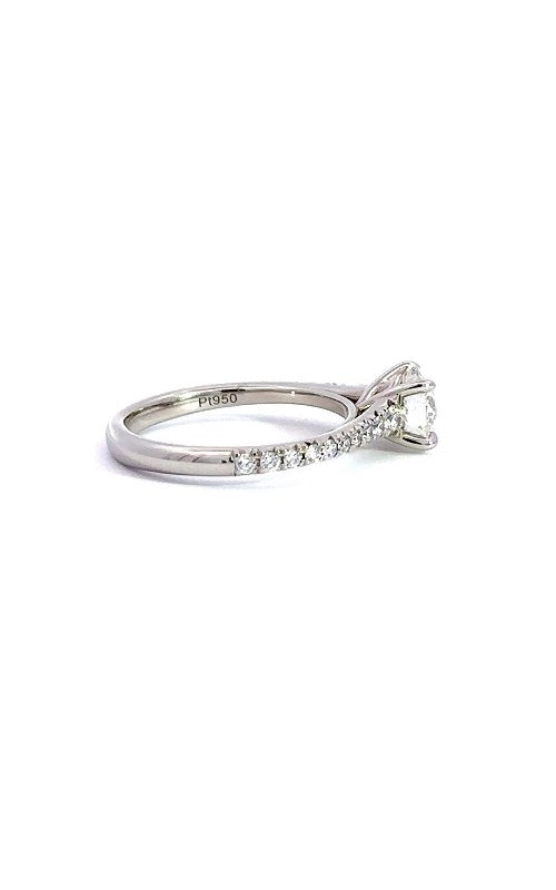 18K WHITE GOLD SOLITAIRE ENGAGEMENT RING  G11594