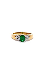 14K YELLOW GOLD EMERALD RING WITH SIDE DIAMONDS  G12094