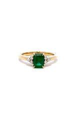 14K YELLOW AND WHITE GOLD EMERALD RING WITH SIDE DIAMONDS  G14535