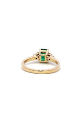 14K YELLOW AND WHITE GOLD EMERALD RING WITH SIDE DIAMONDS  G14535