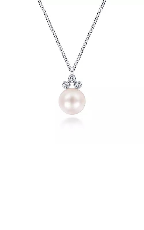 14K White Gold Diamond and Pearl Pendant Necklace  G14595
