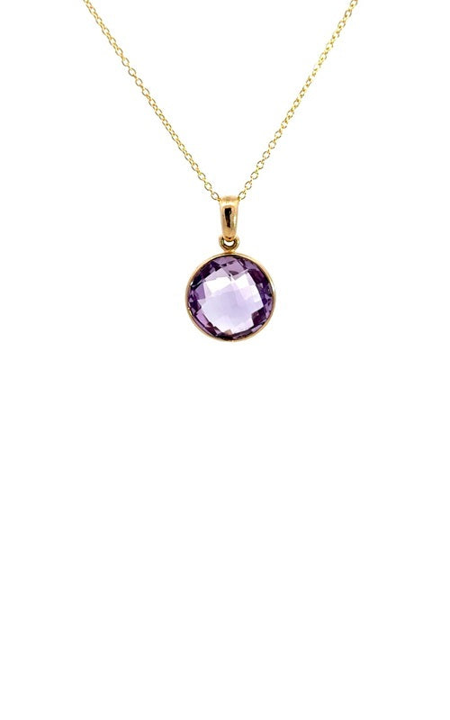 Gold chain with an oval amethyst pendant.