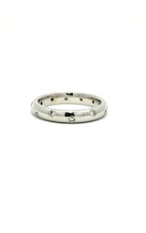 18K WHITE GOLD BAND  G8470