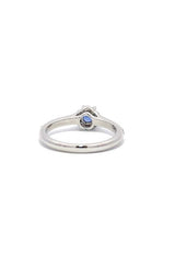 18K WHITE GOLD SAPPHIRE RING WITH SIDE DIAMONDS  C8912