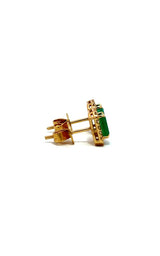 18K YELLOW GOLD EMERALD STUD EARRINGS  G16013